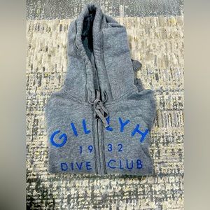 Women’s sweatshirt